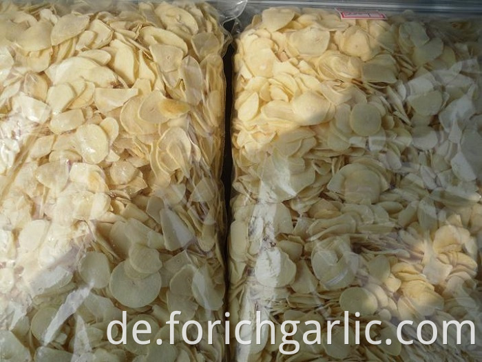 Dehydrated Garlic Flakes